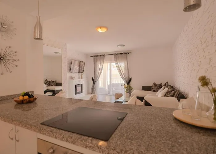 Sea Breezes Апартаменти *