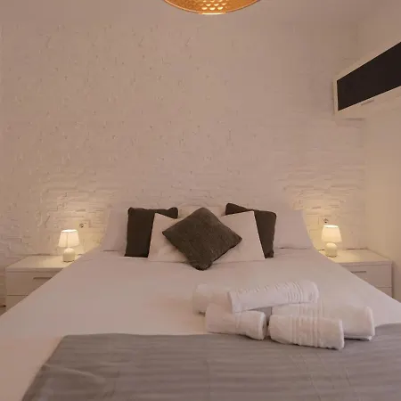 Sea Breezes - Free Wifi - Communal Pool * Costa Adeje (Tenerife)